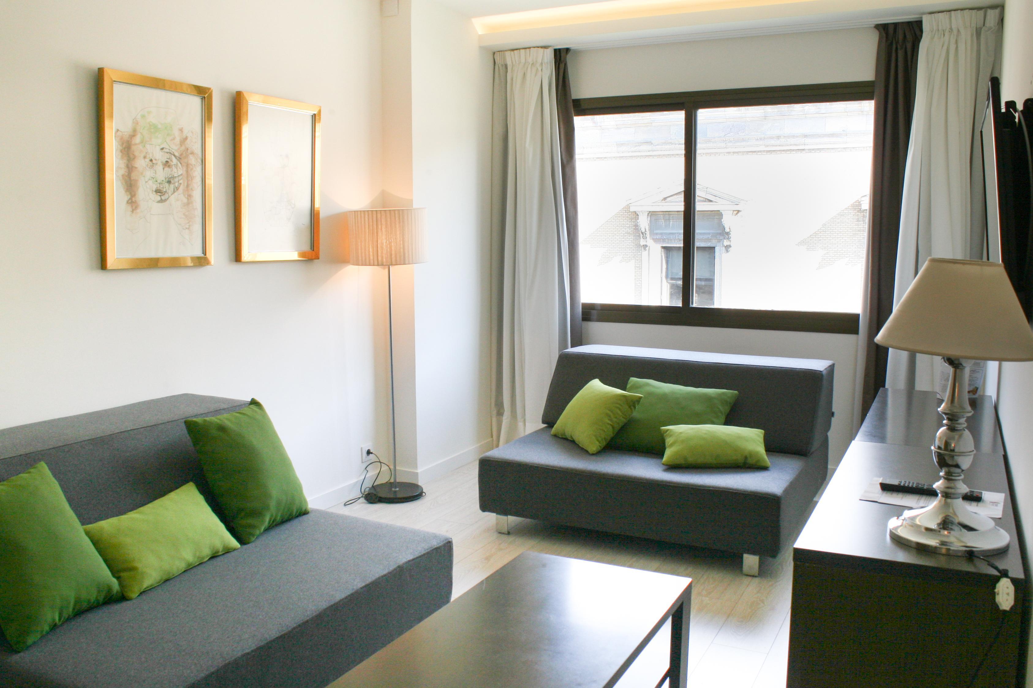Apartamentos Recoletos Madrid Exterior photo