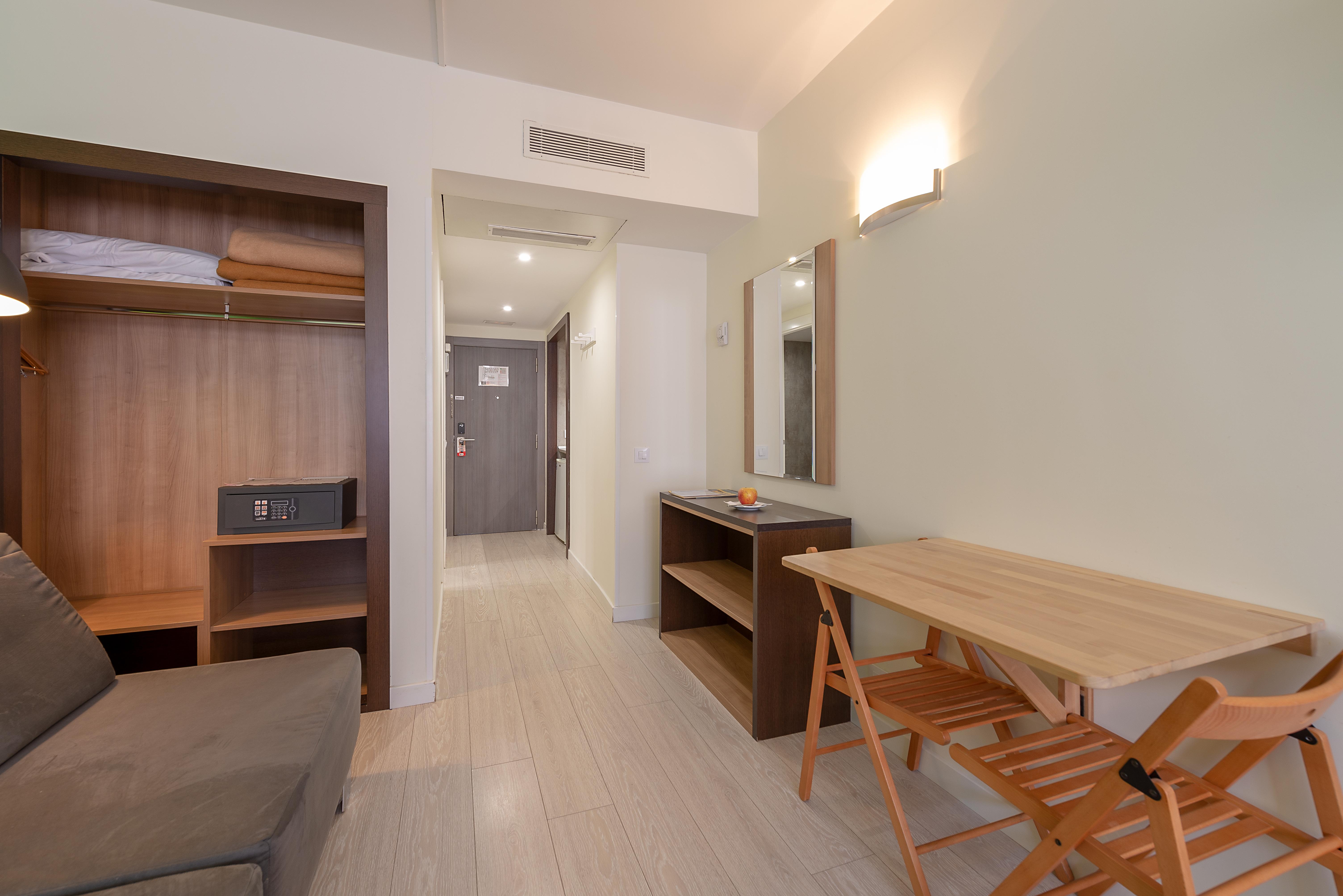 Apartamentos Recoletos Madrid Exterior photo